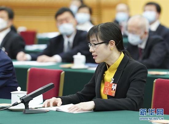5月24日，全國人大代表禹誠參加湖北代表團(tuán)的審議并發(fā)言。新華社記者 黃敬文 攝